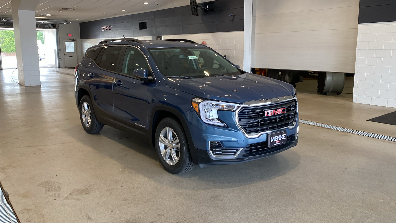 2024 GMC Terrain SLE 4