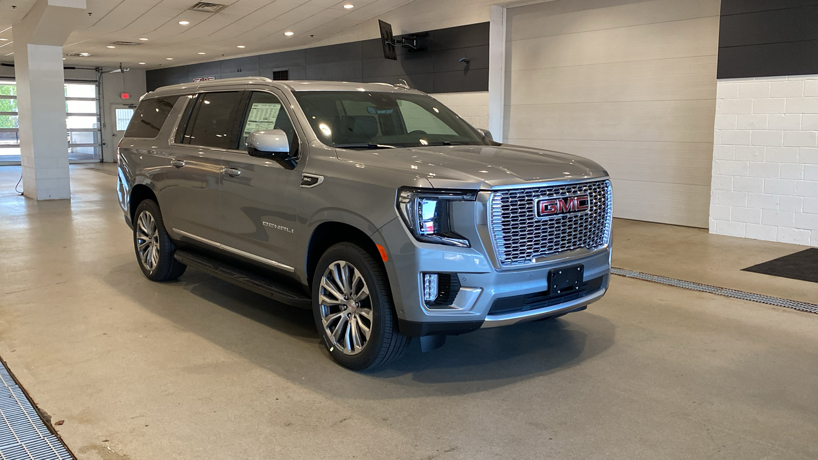 2024 GMC Yukon XL Denali 4