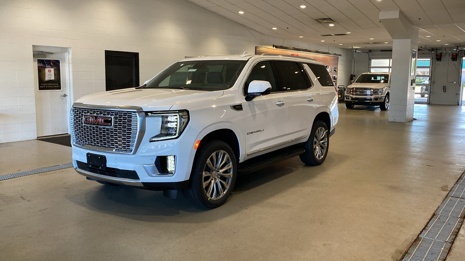 2024 GMC Yukon Denali 2