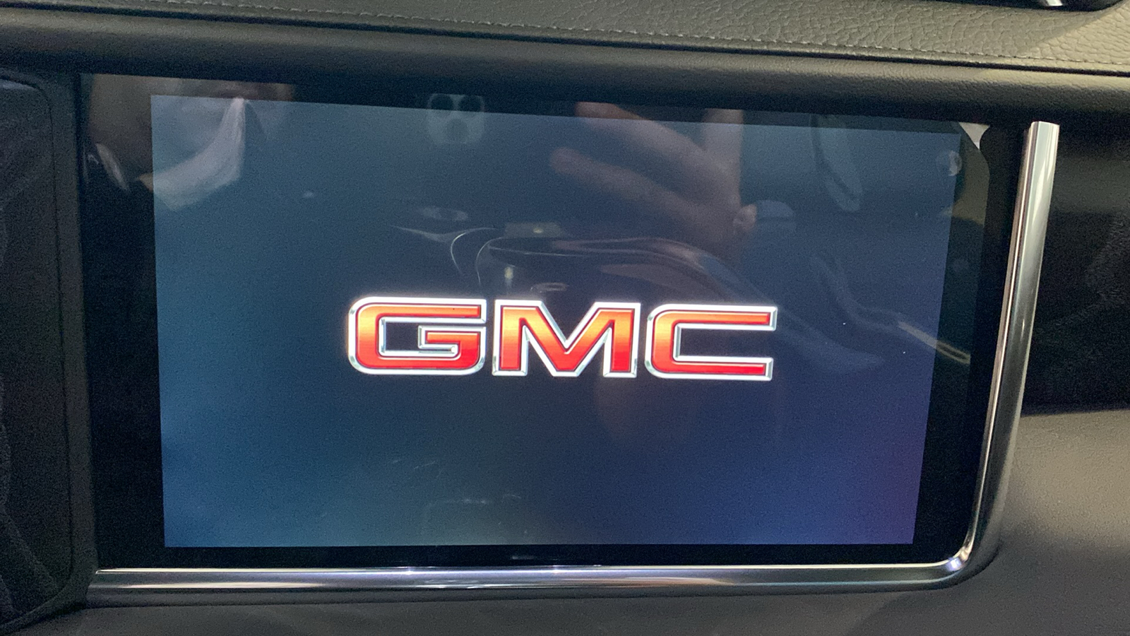 2024 GMC Yukon Denali 27