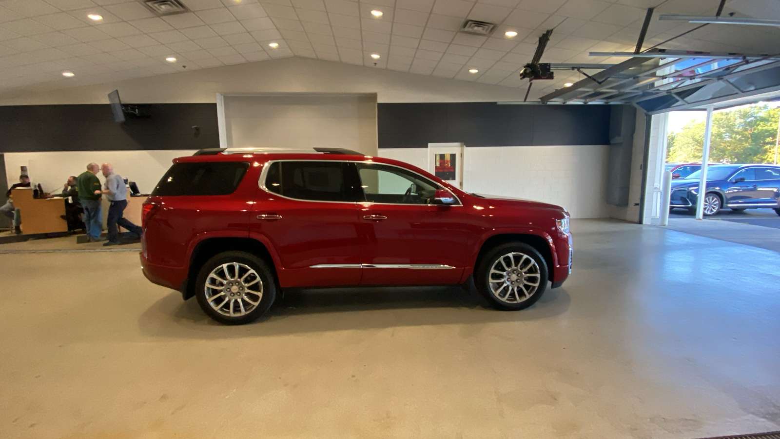 2023 GMC Acadia Denali 5