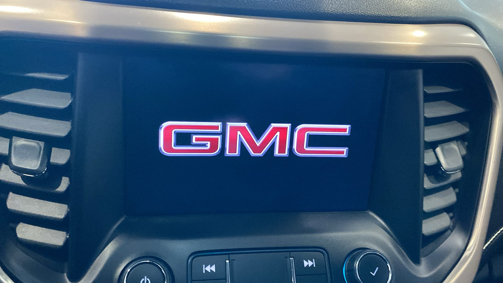 2023 GMC Acadia Denali 28