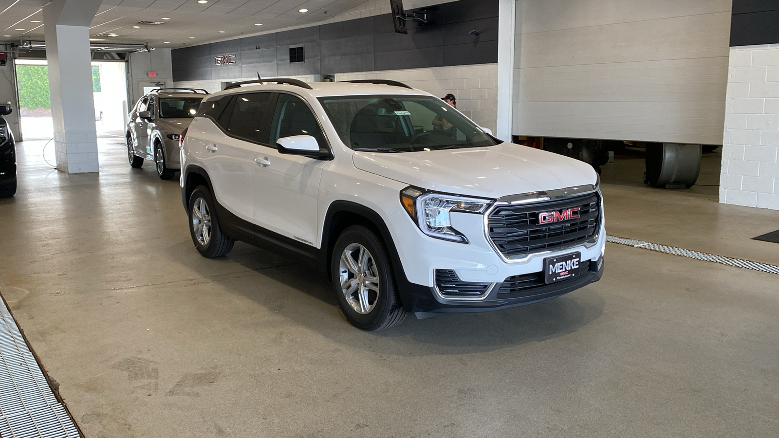 2024 GMC Terrain SLE 4