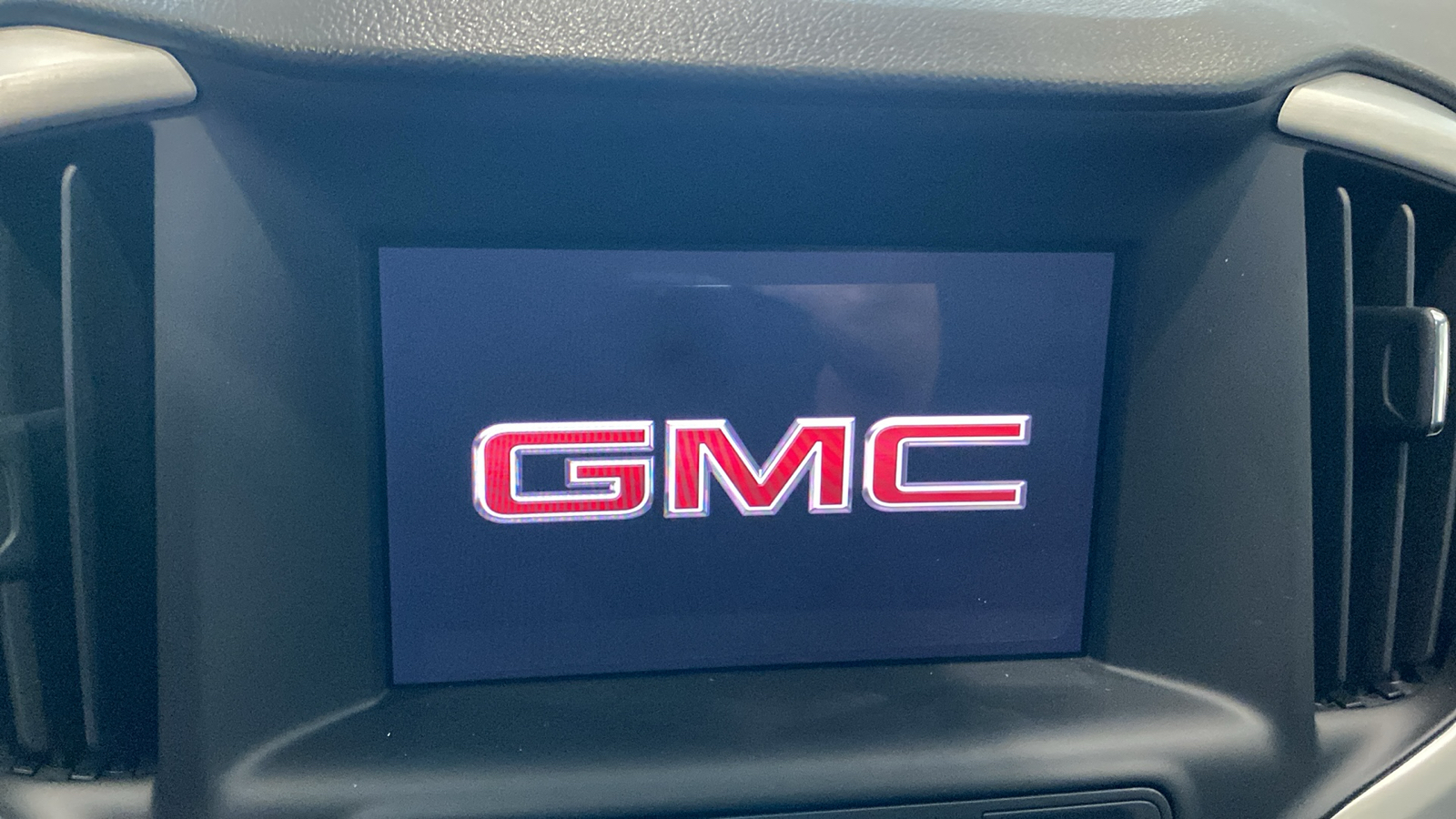 2024 GMC Terrain SLE 26