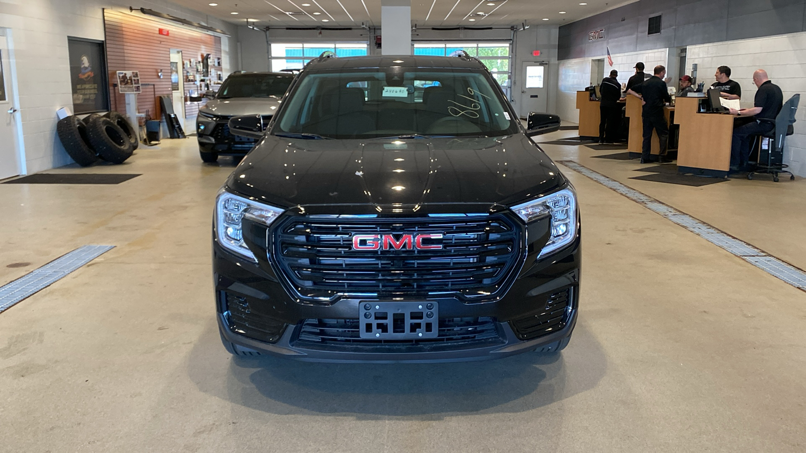 2024 GMC Terrain SLE 3