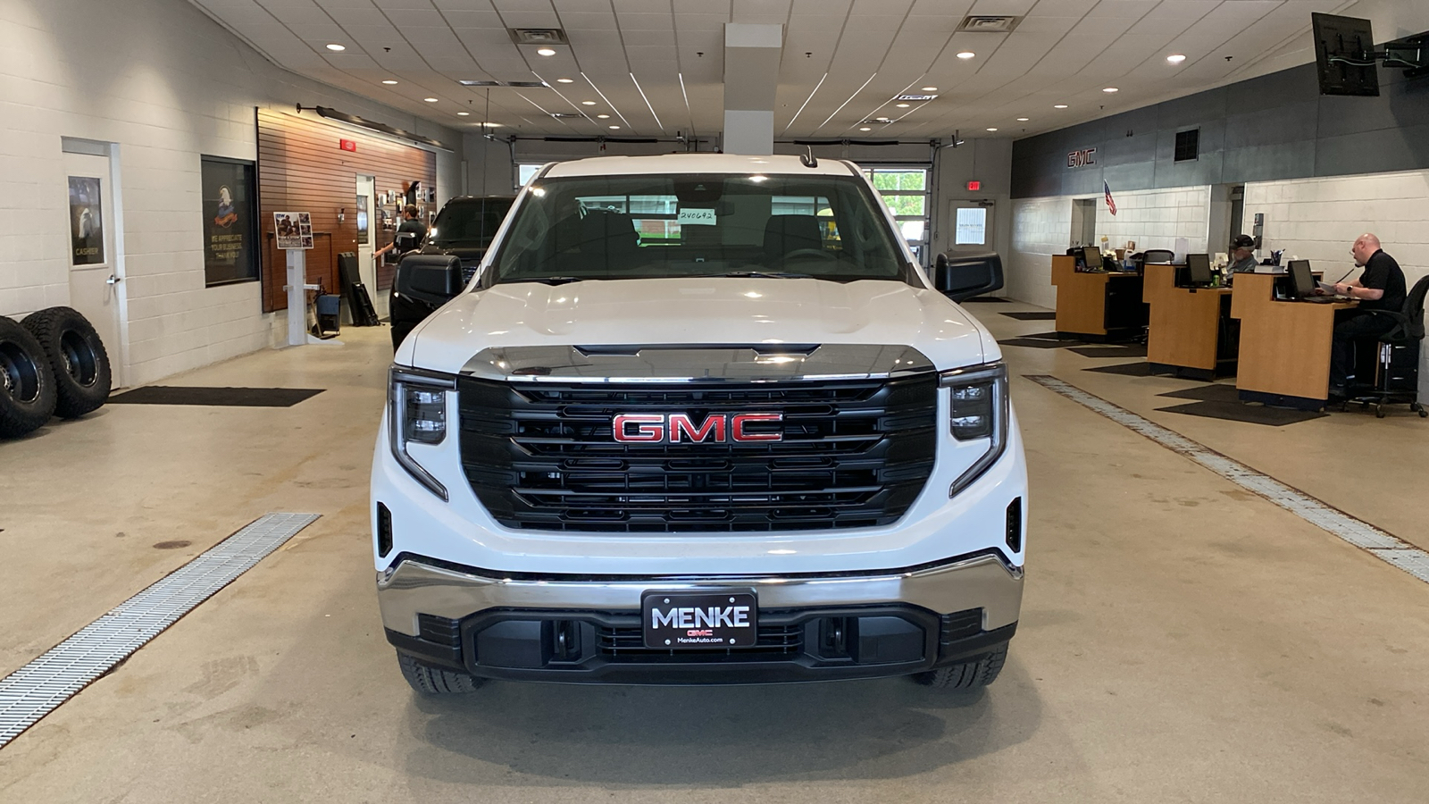 2024 GMC Sierra 1500 Pro 3