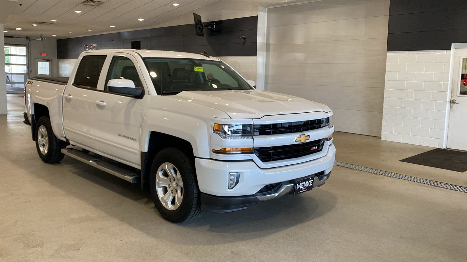 2017 Chevrolet Silverado 1500 LT 4