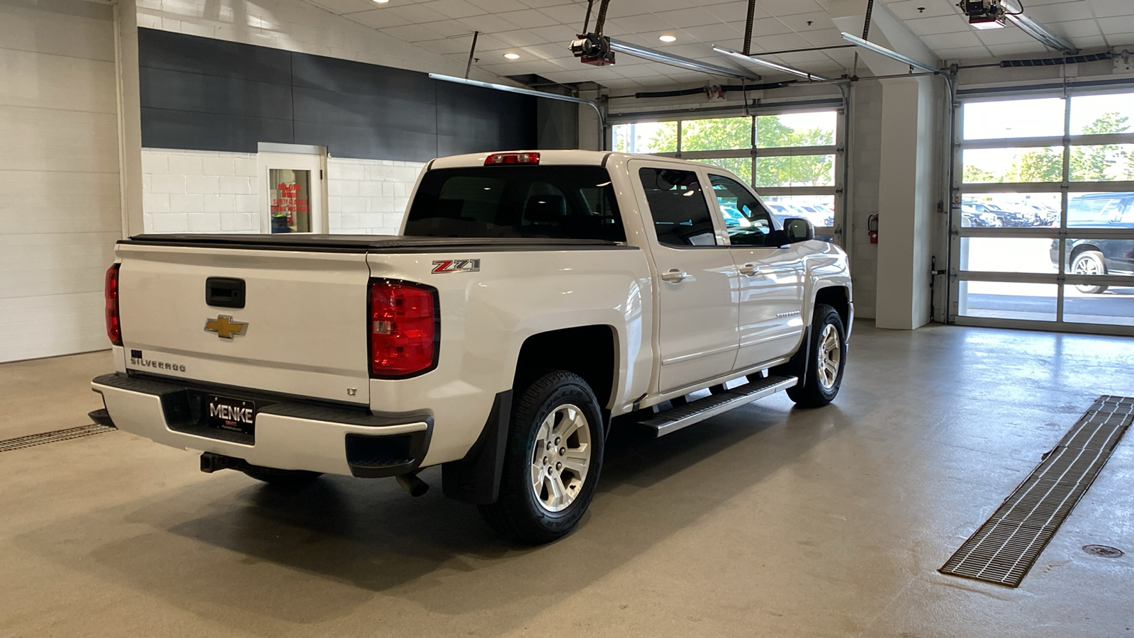 2017 Chevrolet Silverado 1500 LT 6