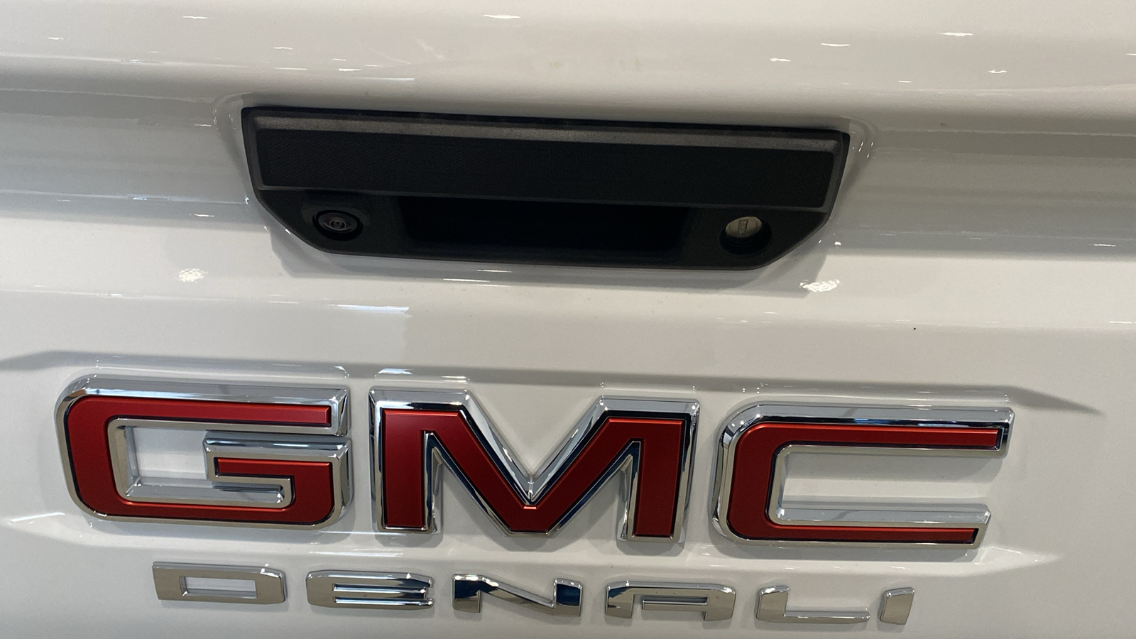 2024 GMC Canyon Denali 9