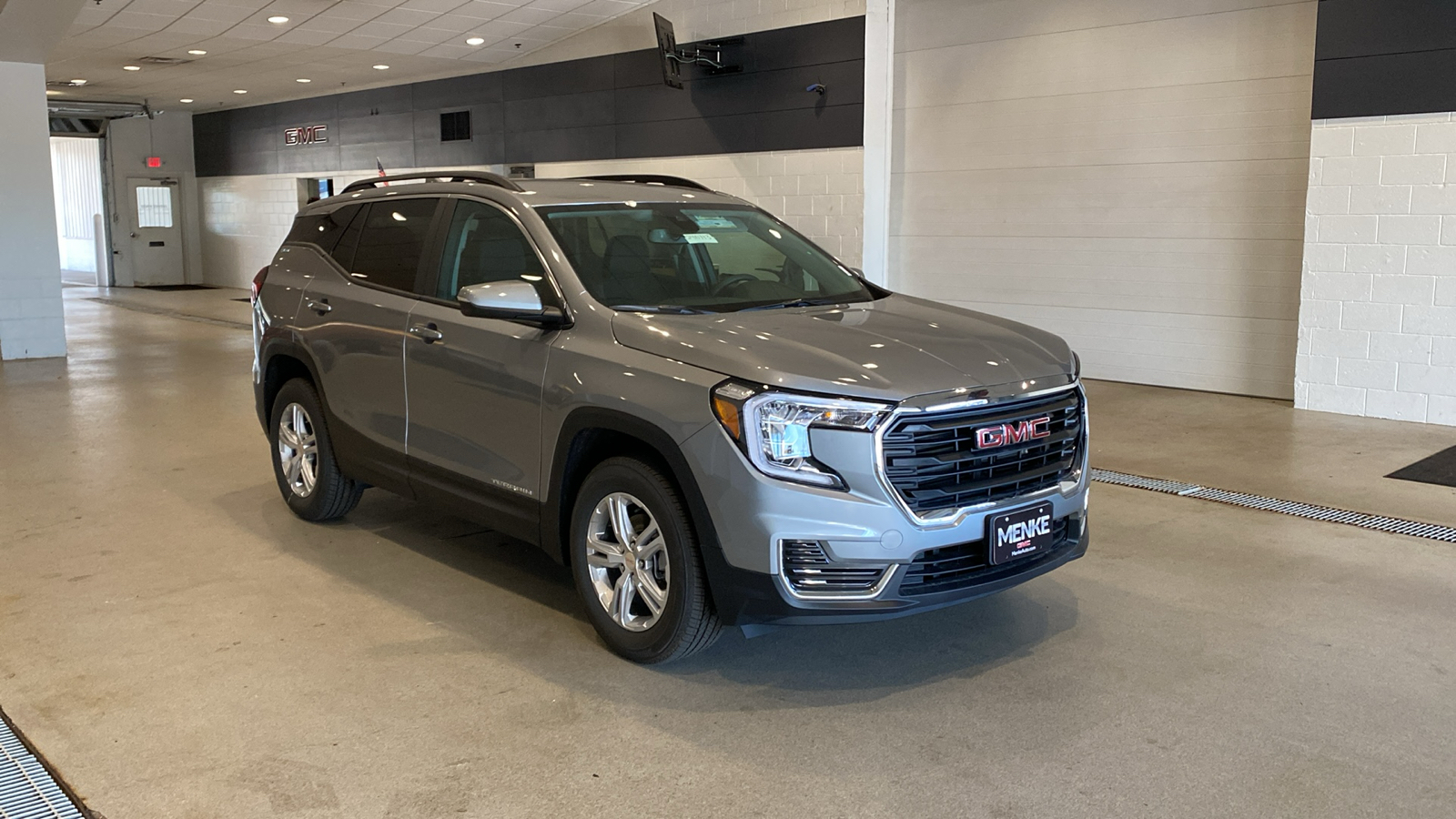 2024 GMC Terrain SLE 4