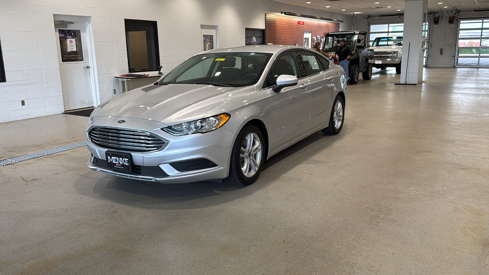 2018 Ford Fusion Hybrid SE 2