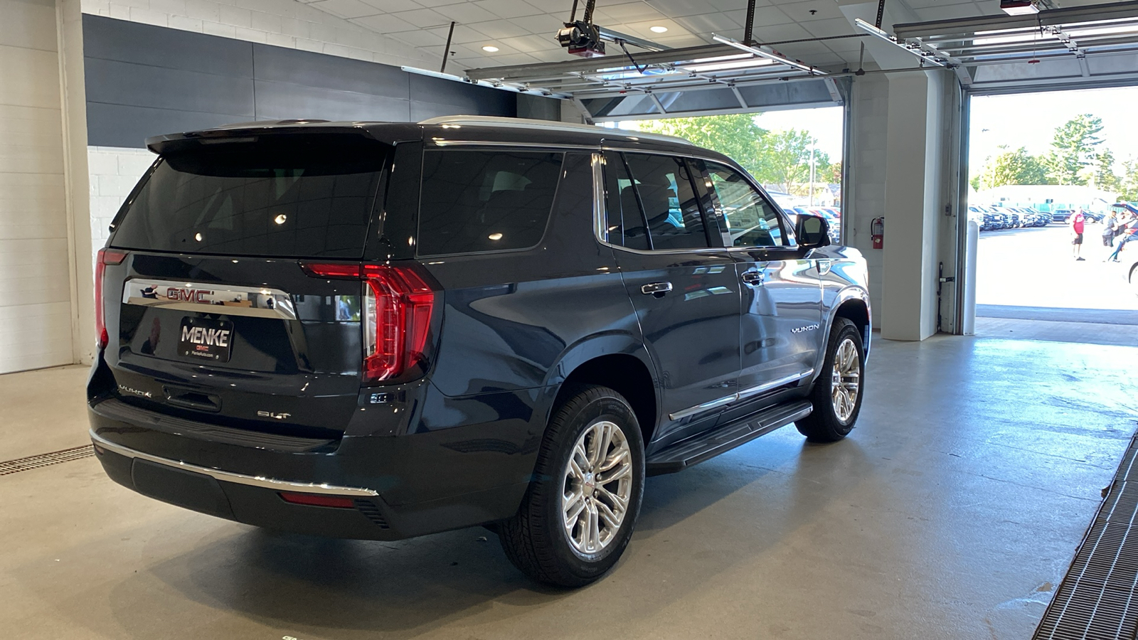 2024 GMC Yukon SLT 6