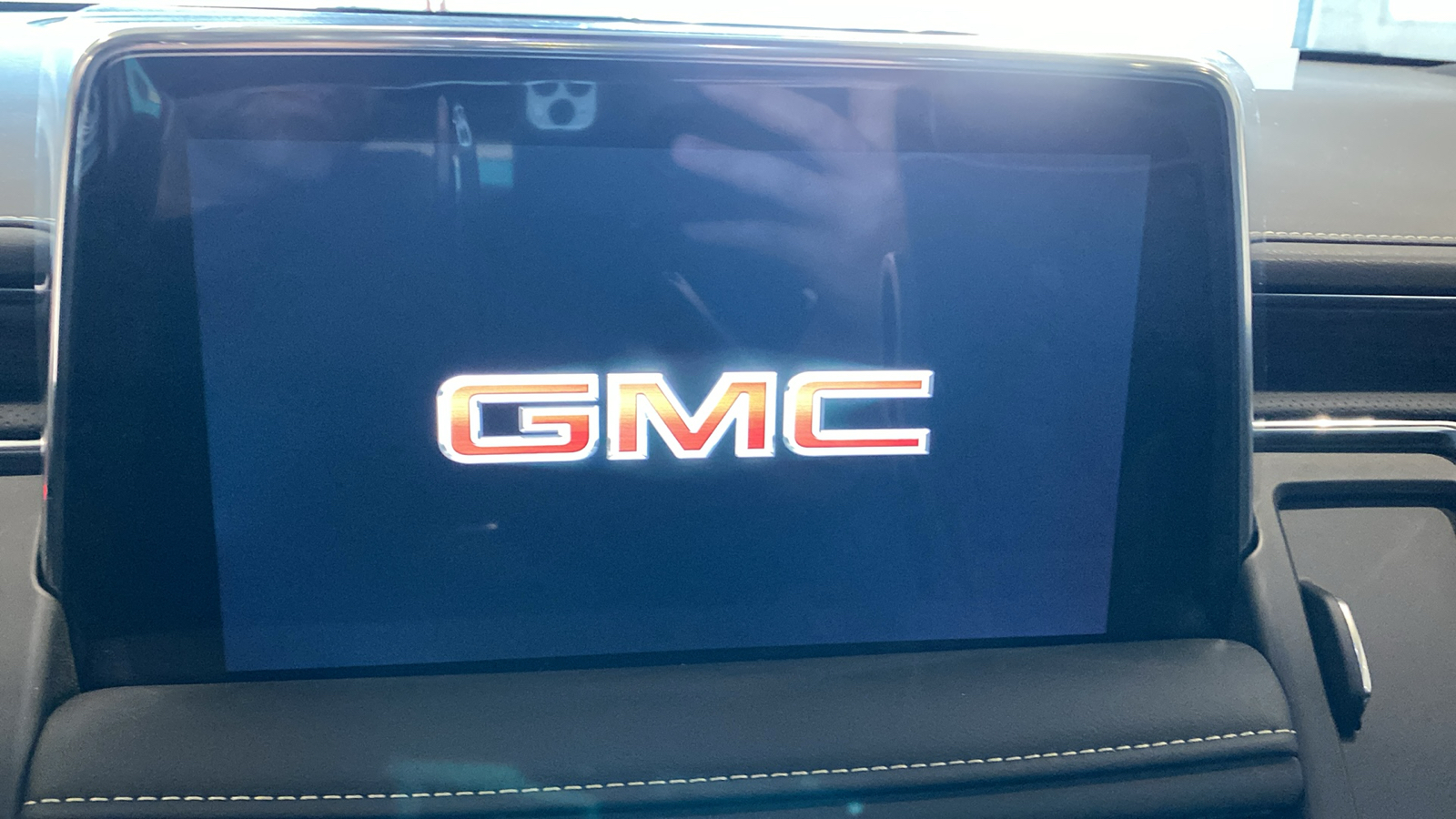 2024 GMC Yukon SLT 27