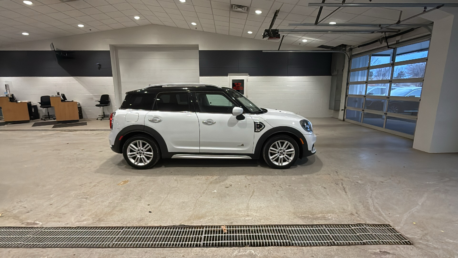 2020 MINI Cooper S Countryman Signature 5