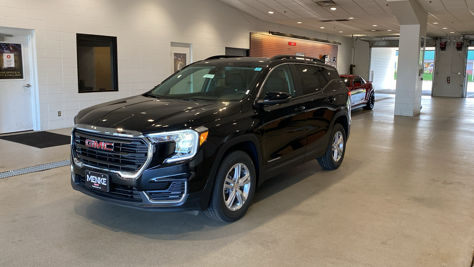 2024 GMC Terrain SLE 2