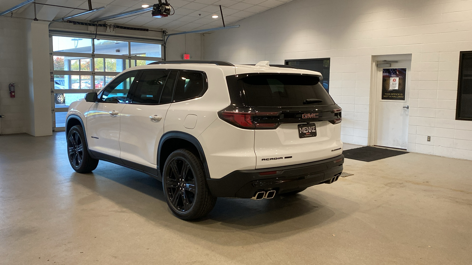 2024 GMC Acadia Elevation 8