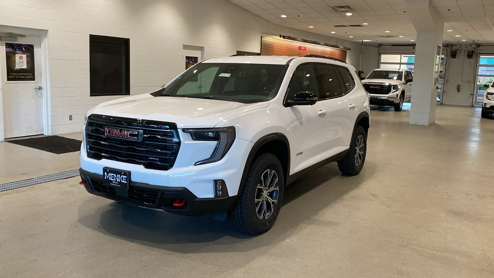 2024 GMC Acadia AT4 2