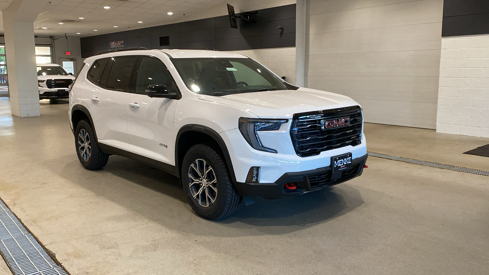 2024 GMC Acadia AT4 4