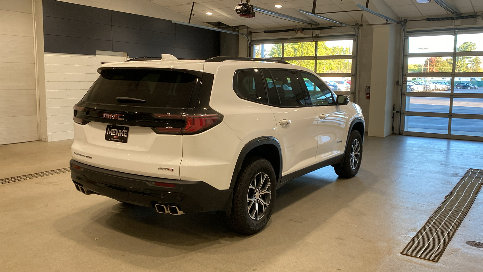 2024 GMC Acadia AT4 6