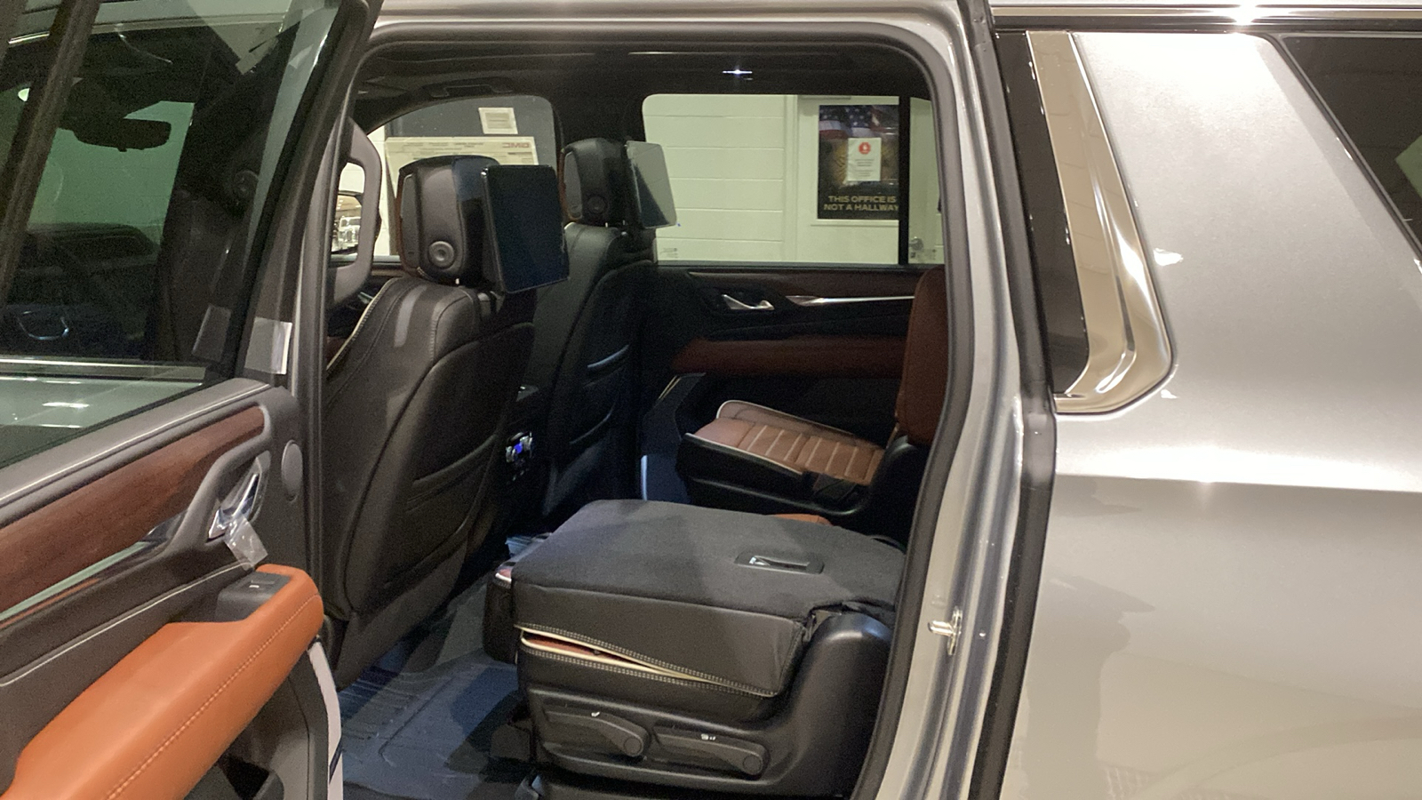 2024 GMC Yukon XL Denali Ultimate 21