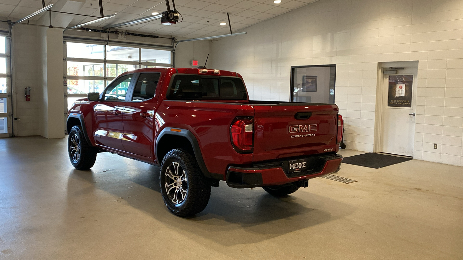 2024 GMC Canyon AT4 8