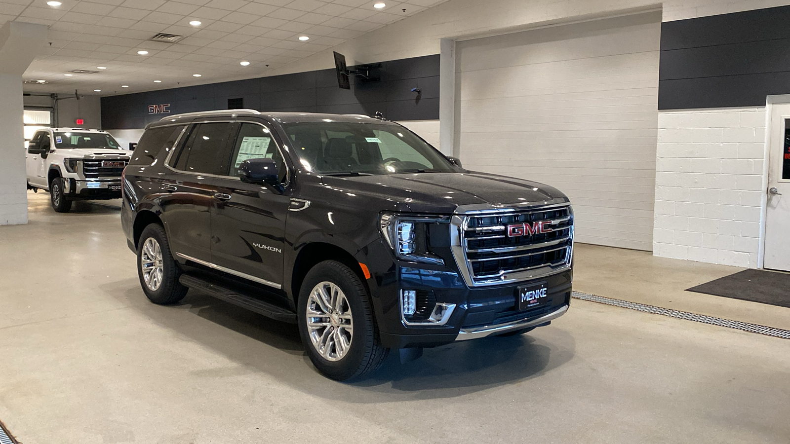 2024 GMC Yukon SLT 4