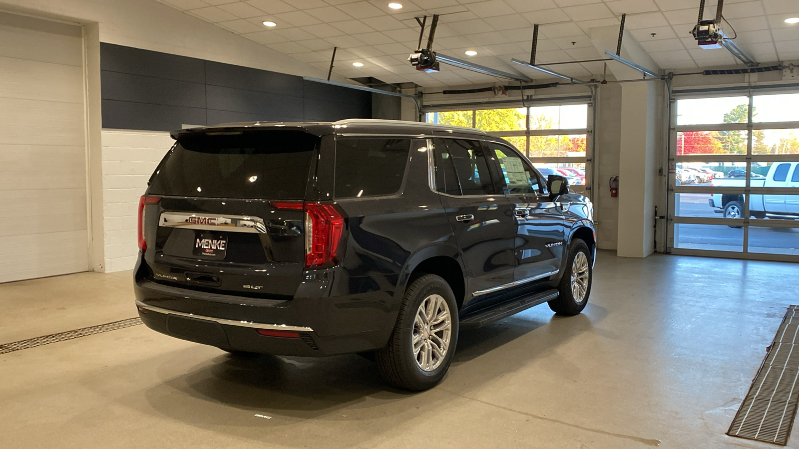 2024 GMC Yukon SLT 6