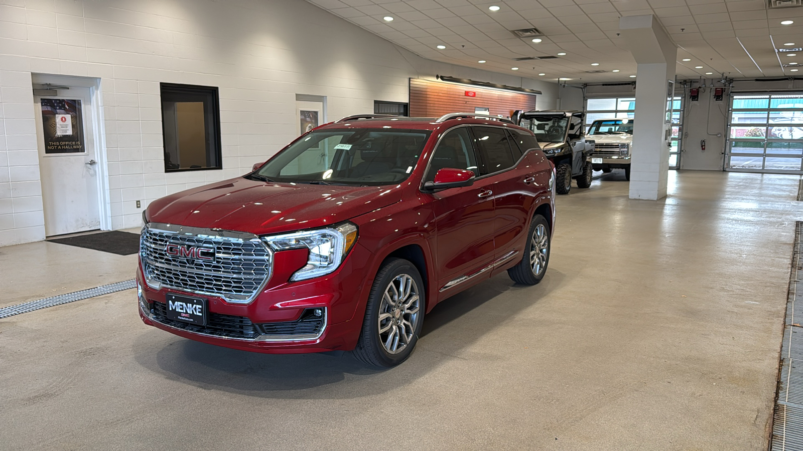 2024 GMC Terrain Denali 2