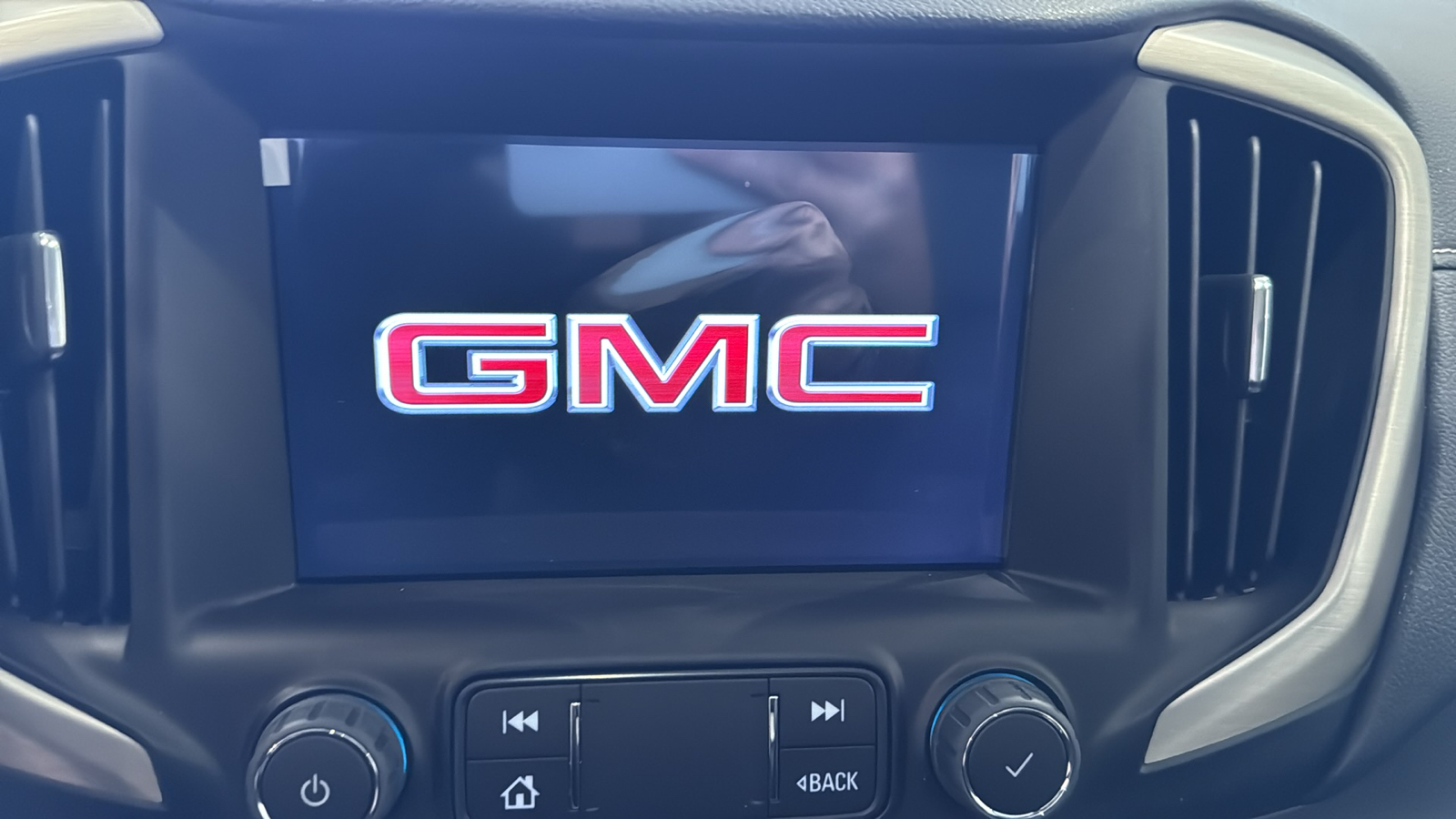 2024 GMC Terrain Denali 28