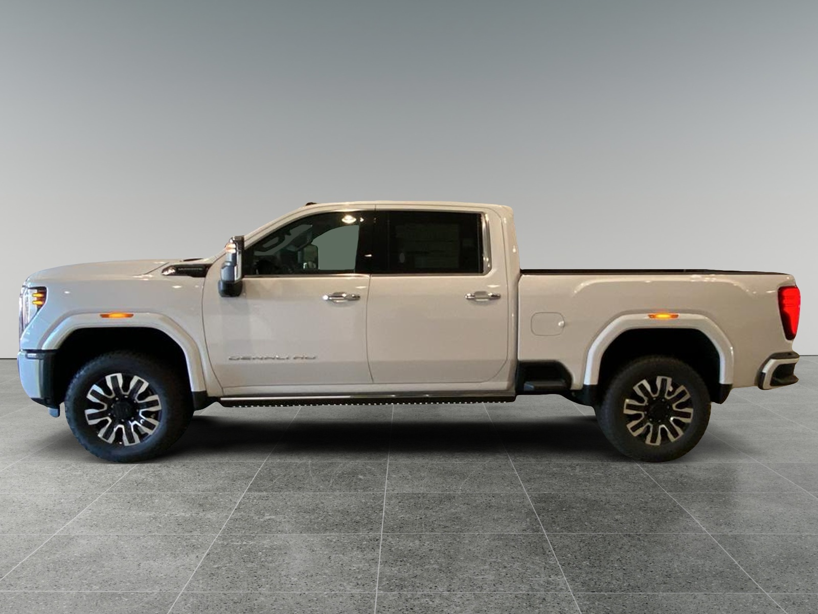 2025 GMC Sierra 3500HD Denali Ultimate 1