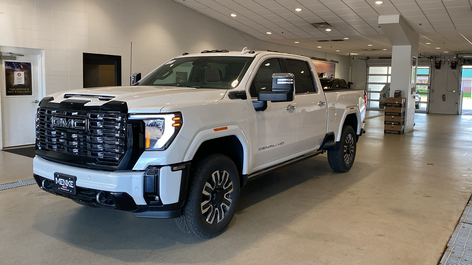 2025 GMC Sierra 3500HD Denali Ultimate 2