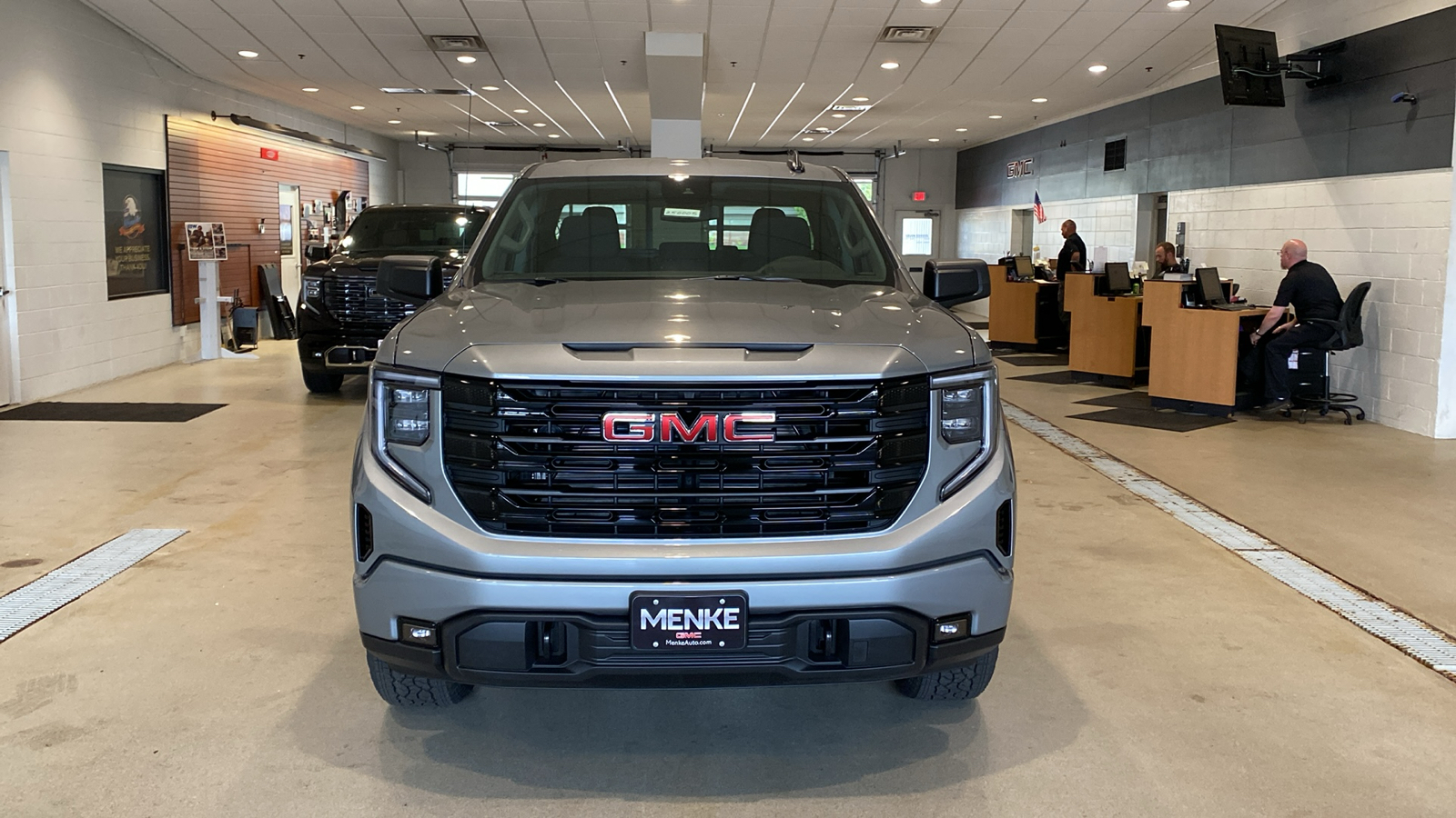 2025 GMC Sierra 1500 Elevation 3