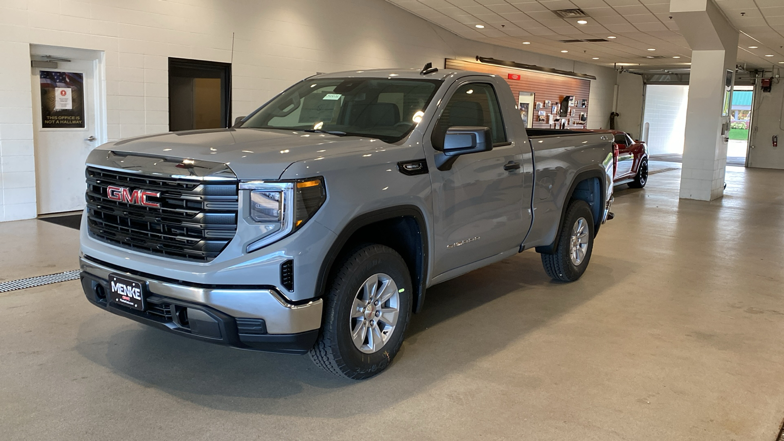 2025 GMC Sierra 1500 Pro 2