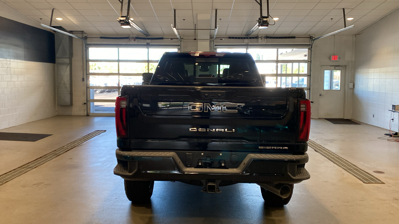 2025 GMC Sierra 3500HD Denali Ultimate 7