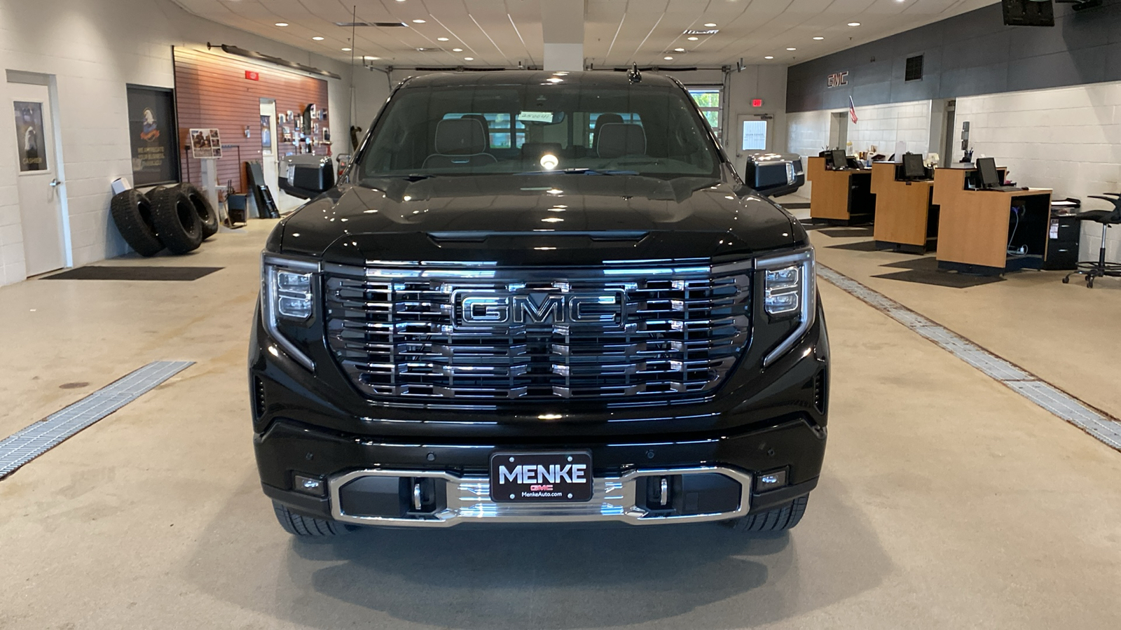 2025 GMC Sierra 1500 Denali Ultimate 3