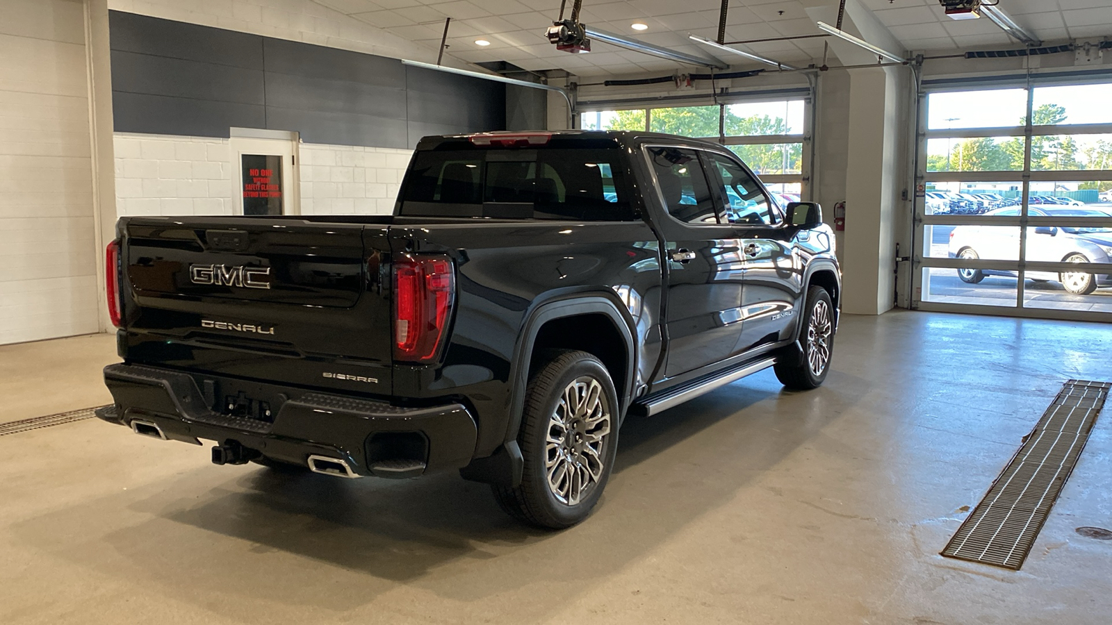 2025 GMC Sierra 1500 Denali Ultimate 6