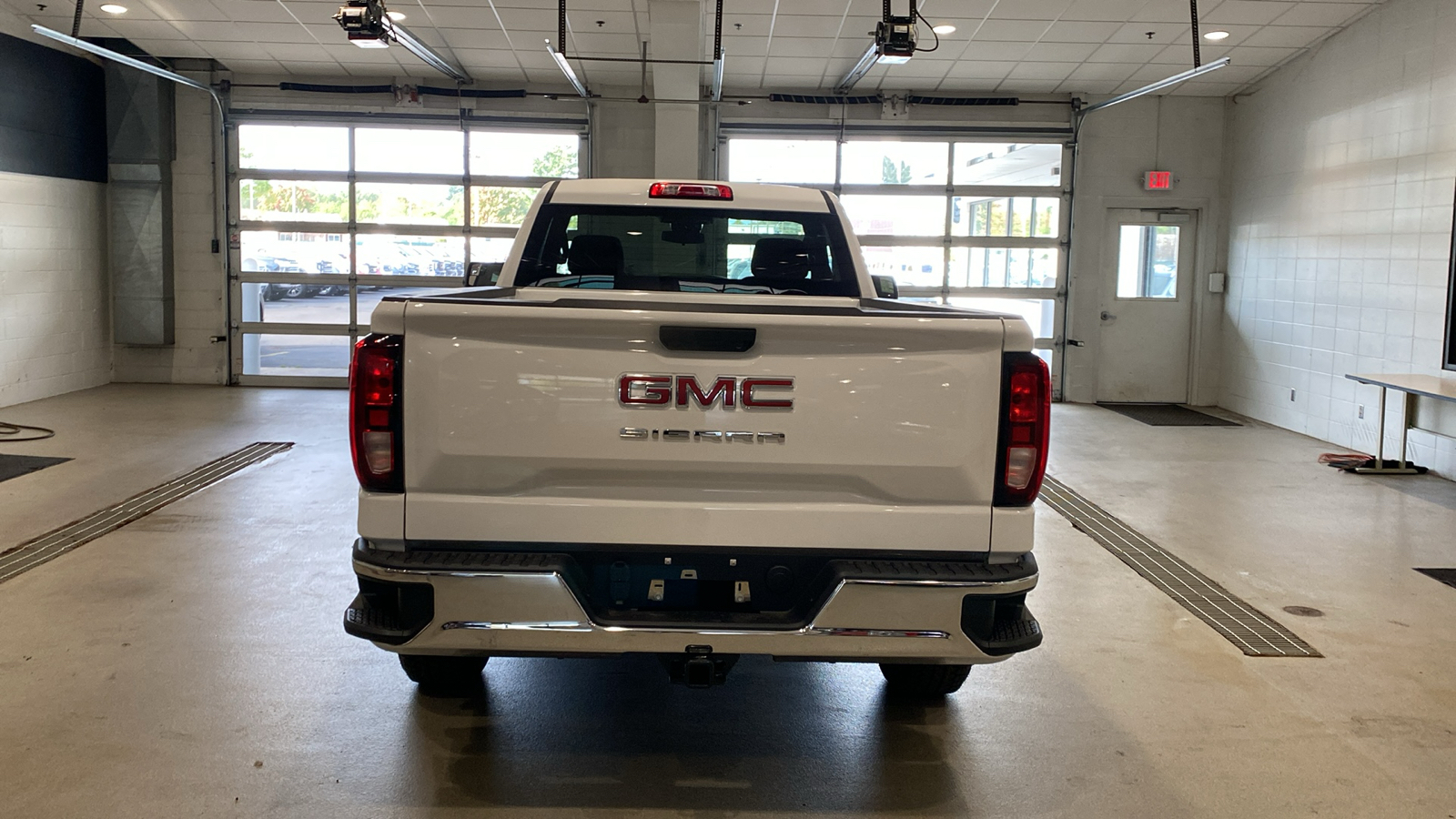 2025 GMC Sierra 1500 Pro 7