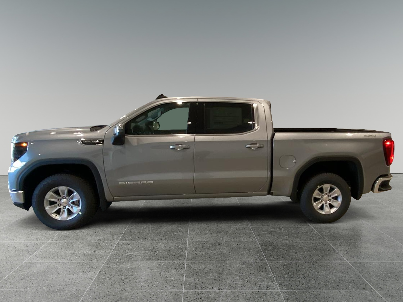 2025 GMC Sierra 1500 SLE 1