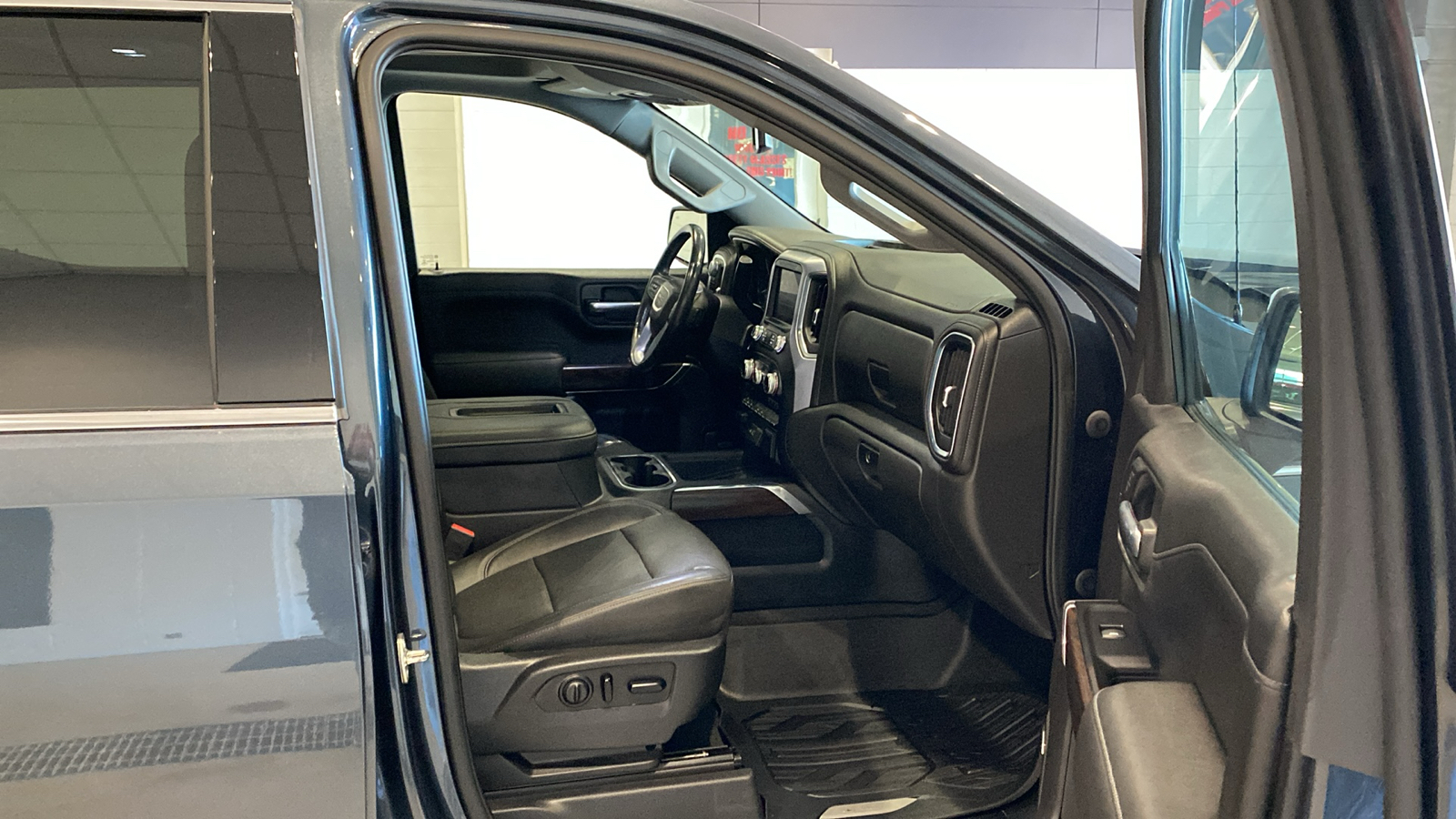 2019 GMC Sierra 1500 SLT 12