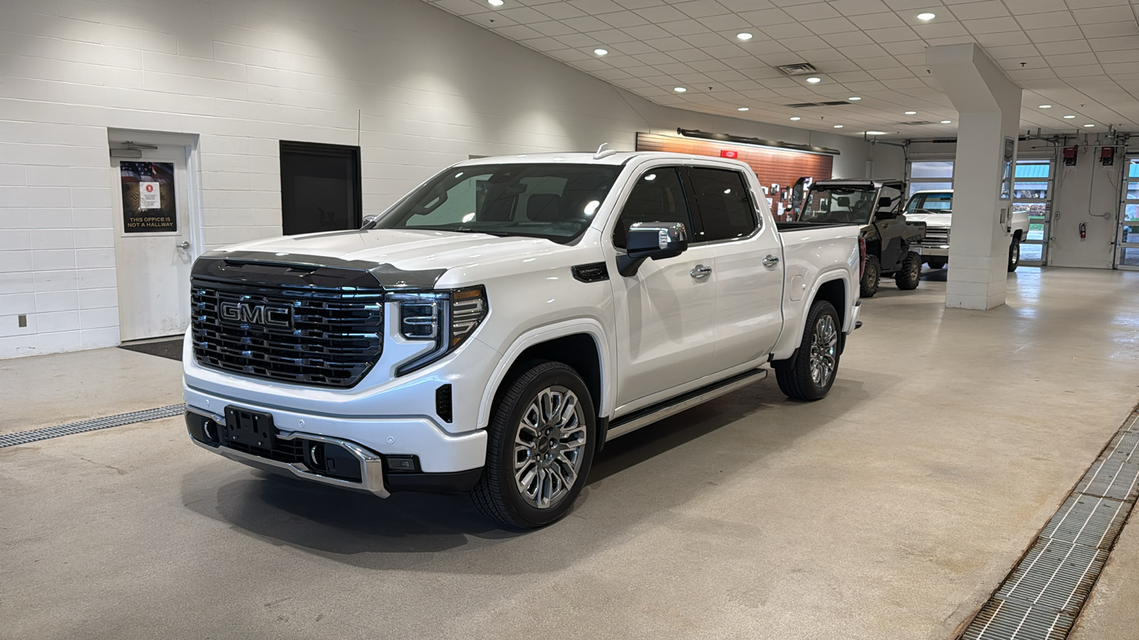 2024 GMC Sierra 1500 Denali Ultimate 2