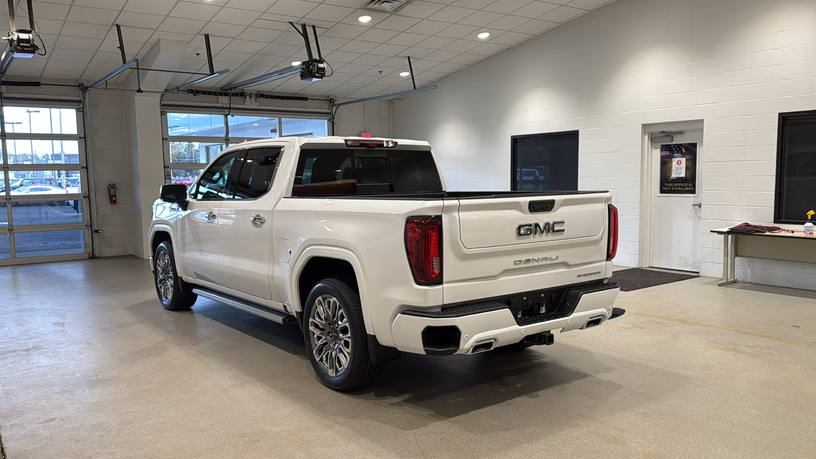 2024 GMC Sierra 1500 Denali Ultimate 8