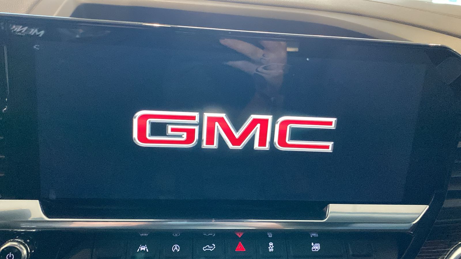 2025 GMC Sierra 1500 SLE 23