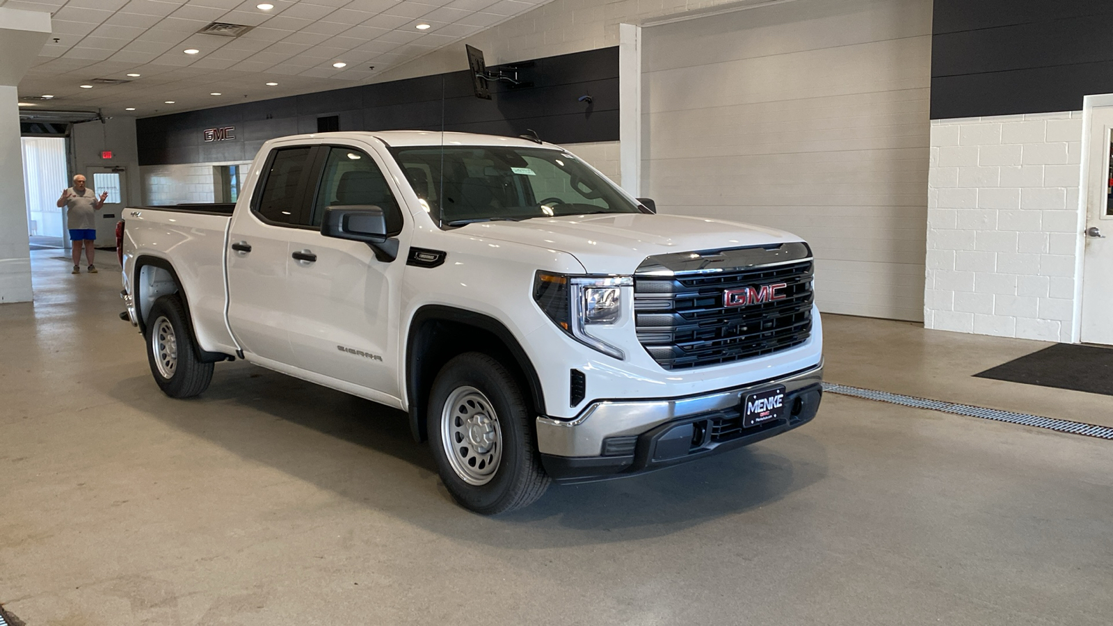 2025 GMC Sierra 1500 Pro 4