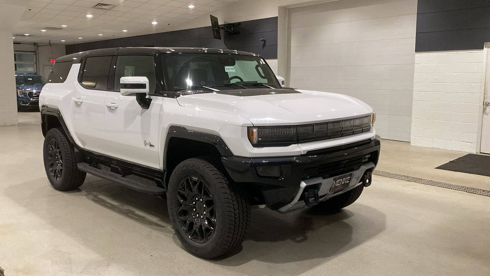 2025 GMC Hummer EV SUV 2X 4