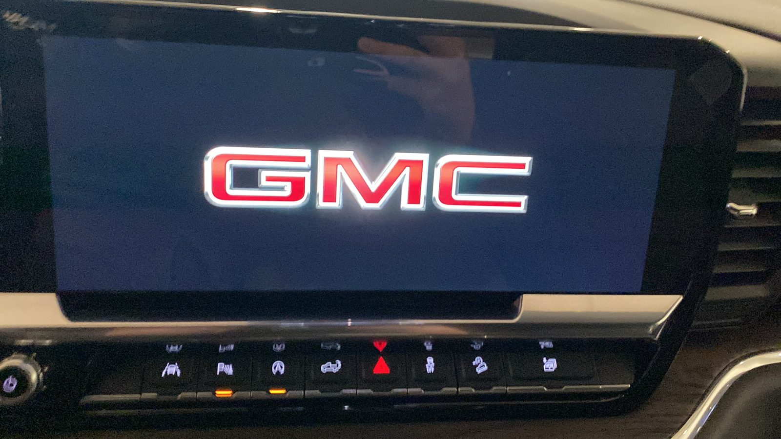 2025 GMC Sierra 1500 SLT 26