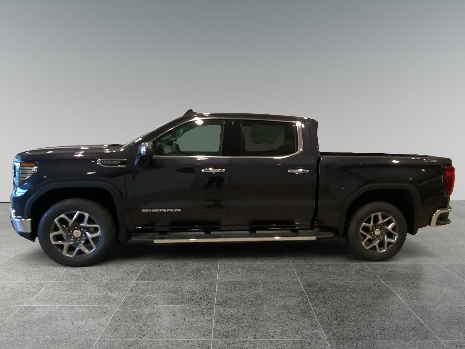 2025 GMC Sierra 1500 SLT 1