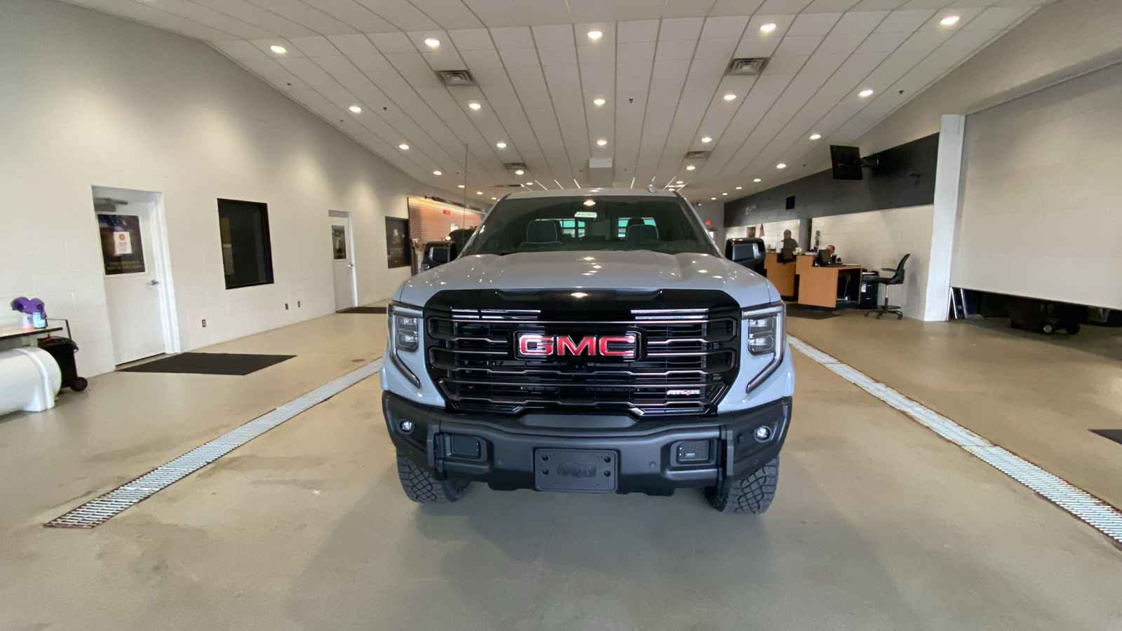 2025 GMC Sierra 1500 AT4X 3