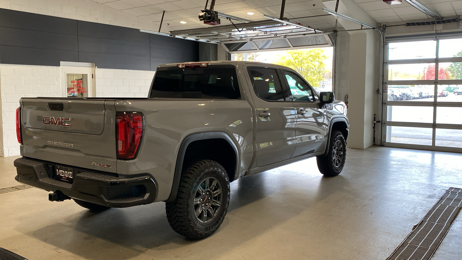 2025 GMC Sierra 1500 AT4X 6