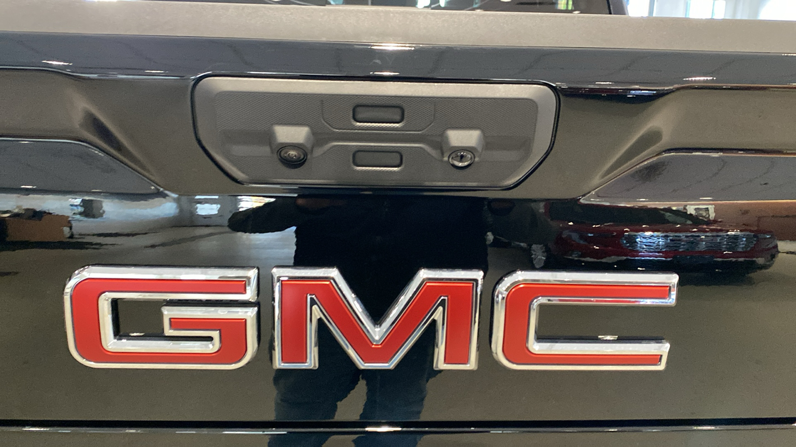 2025 GMC Sierra 1500 AT4X 9