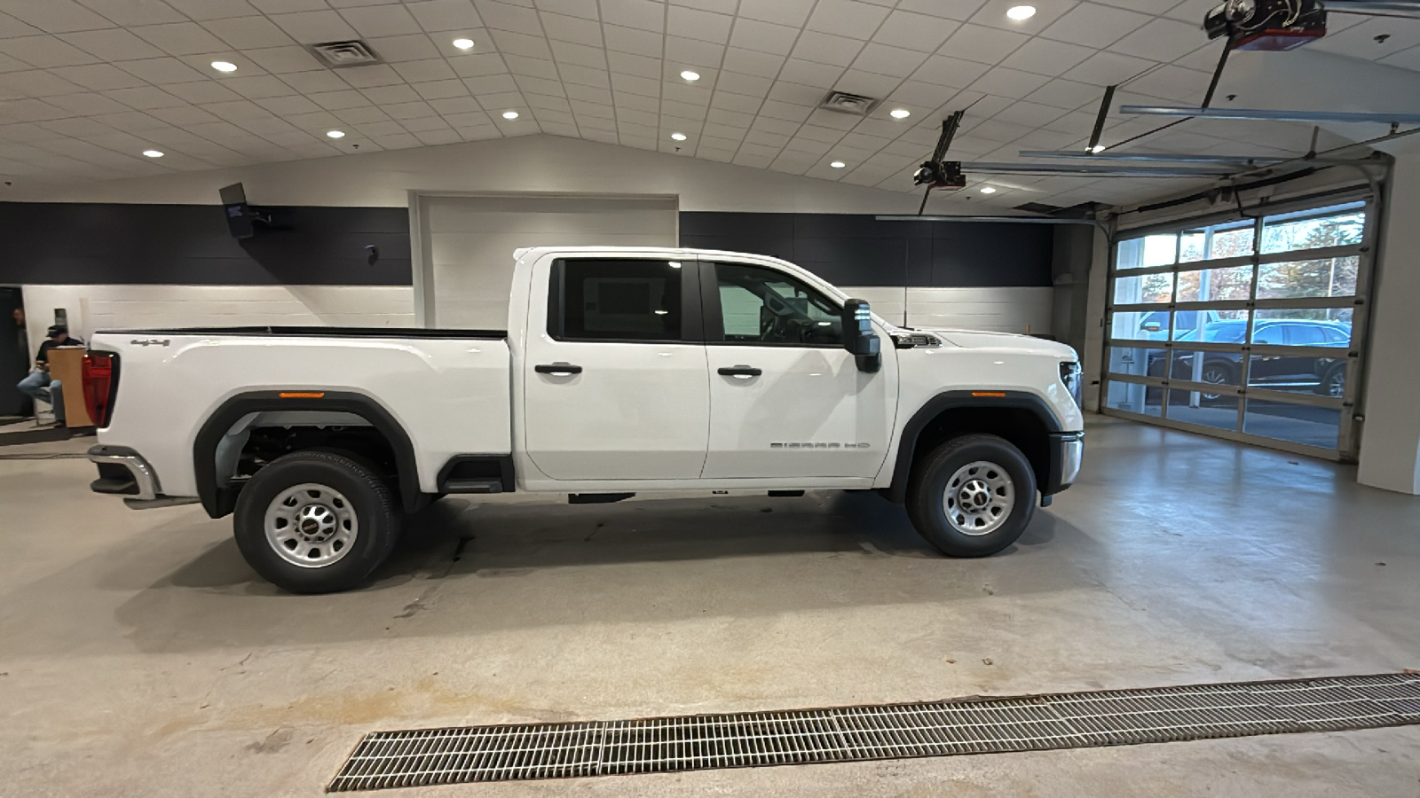 2025 GMC Sierra 3500HD Pro 5